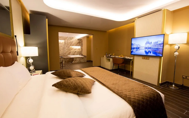 Petra Moon Luxury Hotel