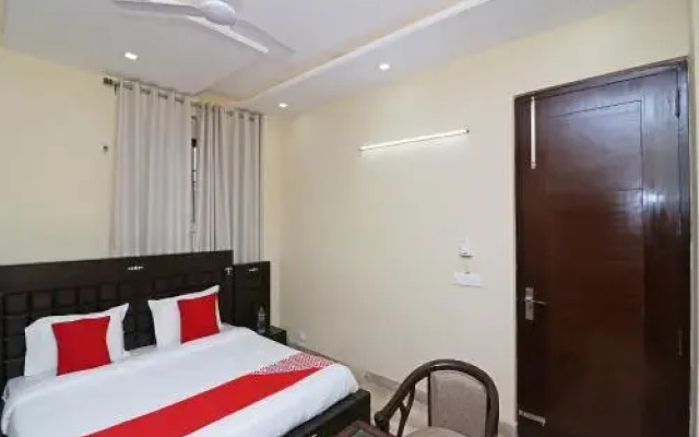 Hotel Lotus Inn by OYO Rooms