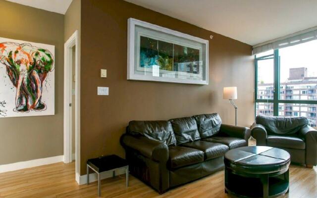 Отель Luxury 3 Bed Private Apartment in Central Downtown Канада, Ванкувер - отзывы, цены и фото номеров - забронировать отель Luxury 3 Bed Private Apartment in Central Downtown онлайн комната для гостей