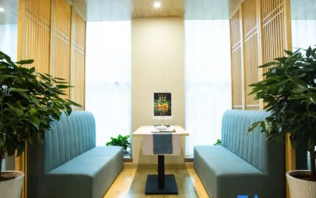 Yuerong Kingmax Hotel