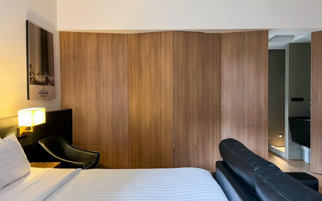 Hotel Noir
