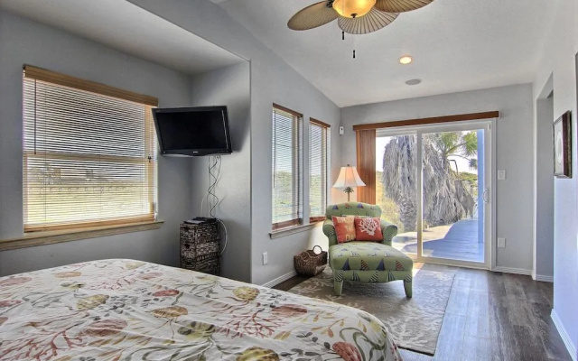 Beach Bungalow 3302 by RedAwning