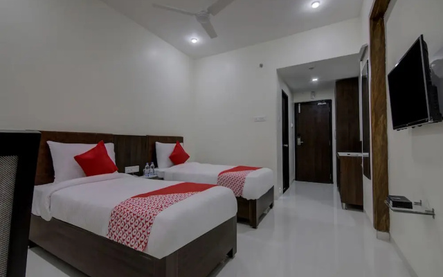 Capital O 16971 Hotel Lorven