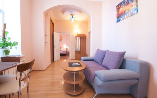 Гостиница Home-Hotel Bolshaya Zhitomirskaya 6-A Украина, Киев - отзывы, цены и фото номеров - забронировать гостиницу Home-Hotel Bolshaya Zhitomirskaya 6-A онлайн