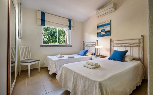 4 Beds, Golf Views, Optional Pool Heating