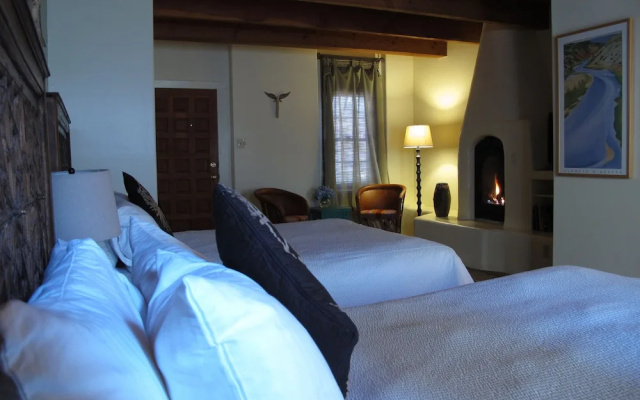 The Abiquiu Inn