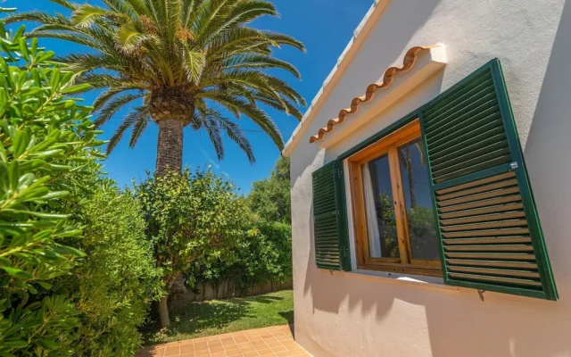 Villa Victoria in Cala en Porter