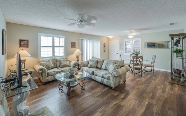 Hildalgo 489 by White Pelican VR