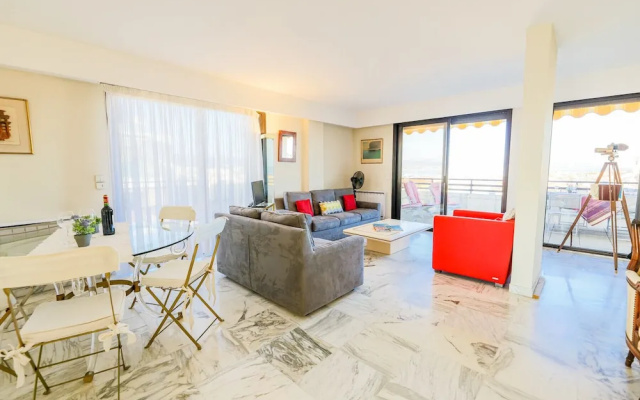 Vieil Antibes Vista AP3093 by Riviera Ho