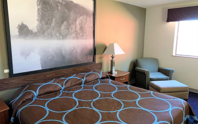 Super 8 Motel - Martinsville