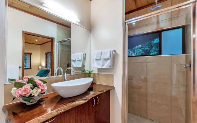 Platypus Springs Rainforest Retreat