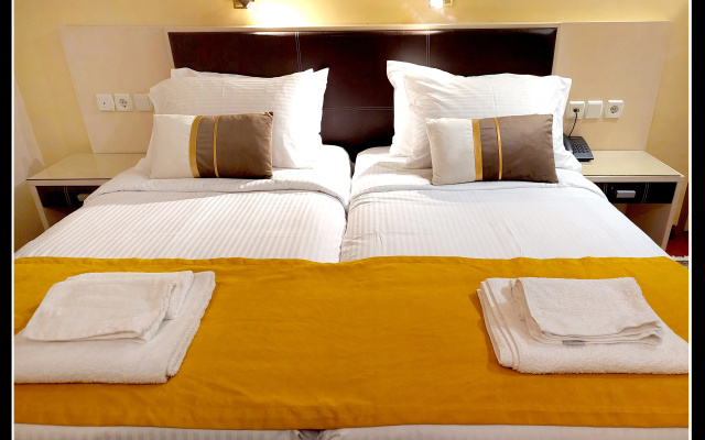 Lakonia Hotel