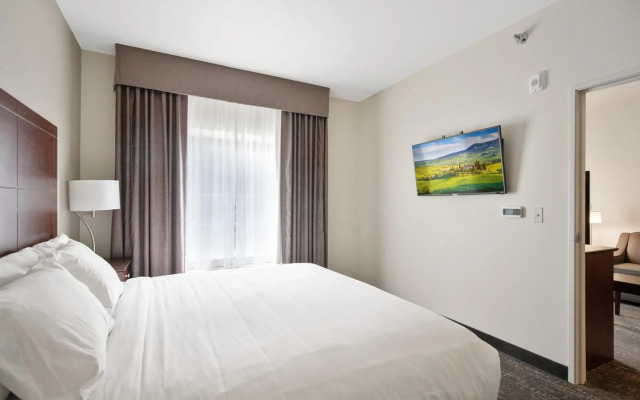 Cobblestone Hotel & Suites - Austin