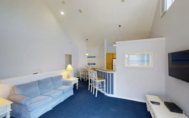 Runaway Beach Club 15204 - Three Bedroom Condo