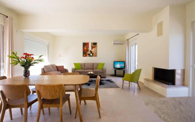 Athoniki Villas