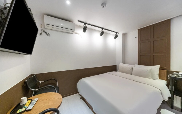 Seongnam Casa Hotel