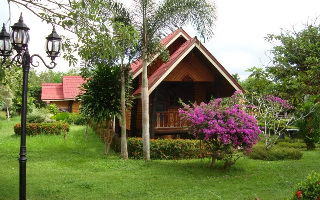 Jakraphat Resort