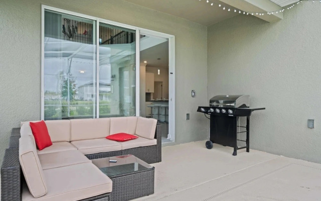 520 Sticks Street