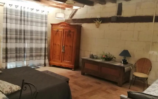 Le clos des augers, chambres d'hôtes et roulotte