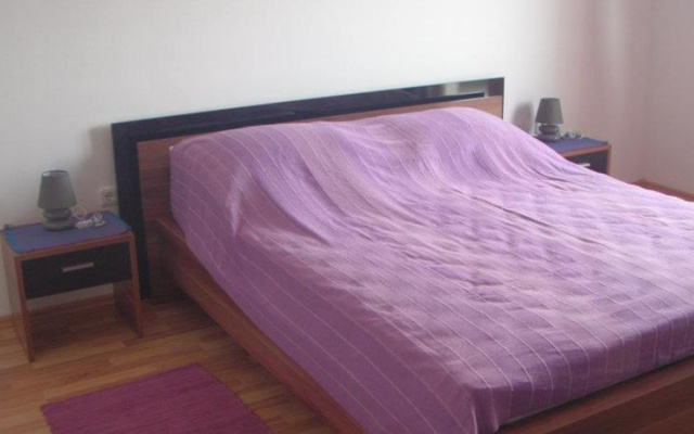 Apartments Mila Makarska