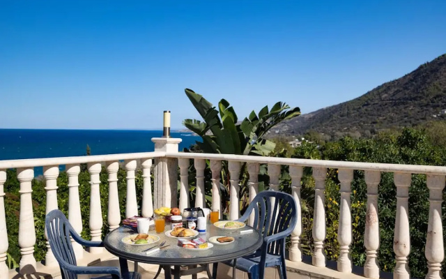 Pomos Harbour View Villa