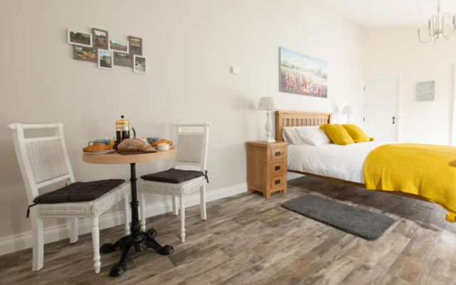 Millbrae Lodges