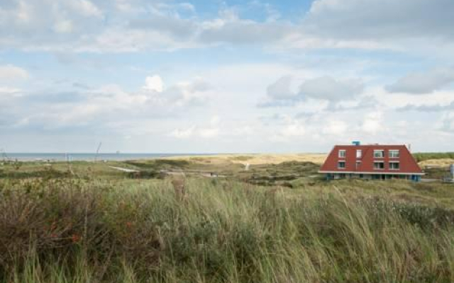 Strandhotel Buren aan Zee