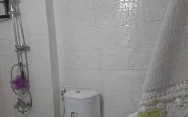 Cozy 2 bedrooms apartment in Jabal Lwebdeh