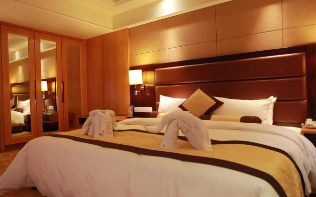 Paul Hotel