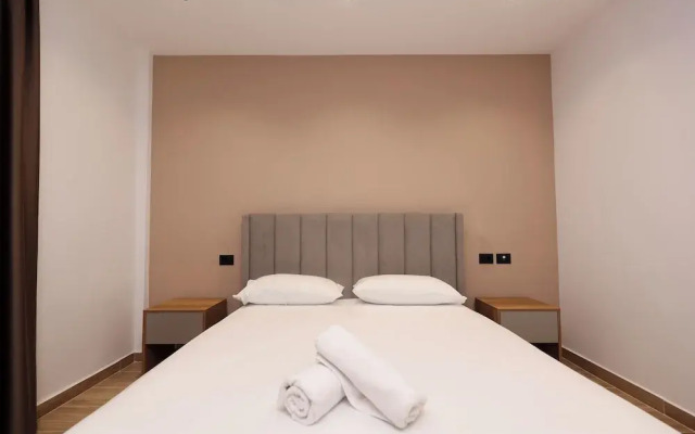 Emar Hotel