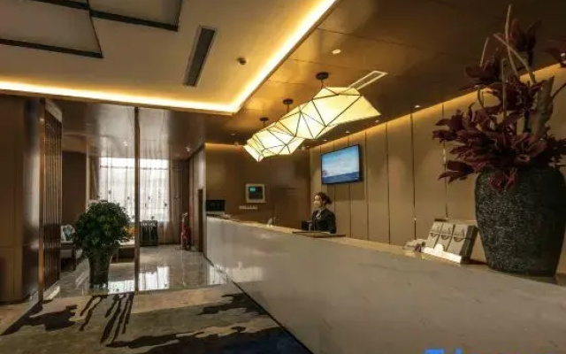 Urumqi Xuanpu Hotel (Airport Degang Wanda Branch)