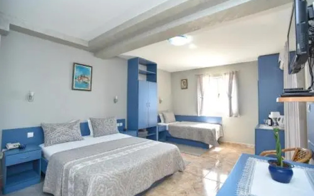 Apartments and Rooms Drago