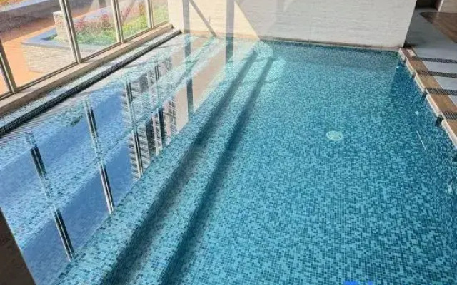 Jakarta . Shengshi. Gold Coast PIK Seaview Apartment