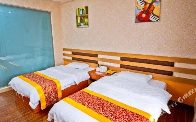 Golden Castle Business Hotel