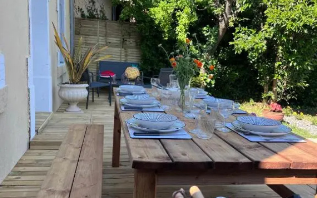 Charmante maison Climatisée avec piscine au Calme à Carcassonne