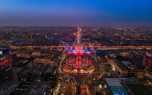 TOWO Shangpin Hotel (Xi'an Line 1 Kaiyuanmen Subway Station)