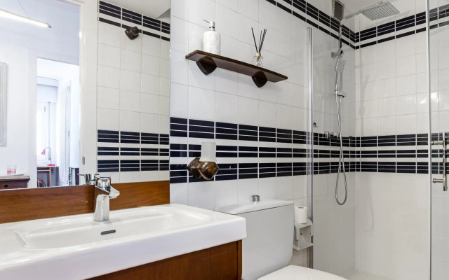 Sea view Balcony apartment