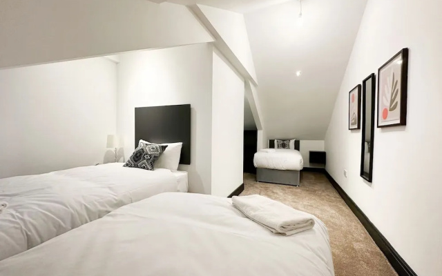 Mulberry Aparthotel