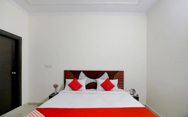 OYO Flagship 80632 Relax Inn