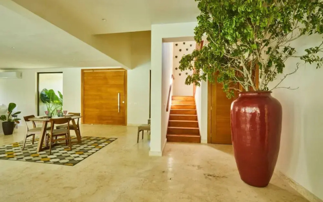Villa Aurora