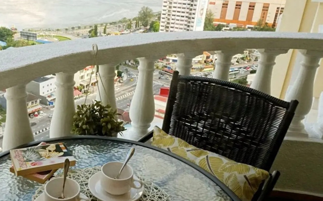 Private Suite with Balcony Gurney Drive