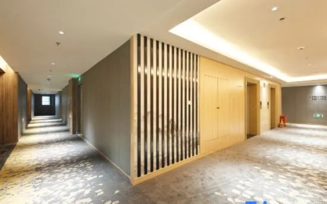 Weiduo Hotel (Shaoxing East Railway Station)