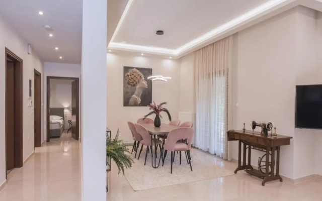 Luxury Moi Apartment in Bafra Village