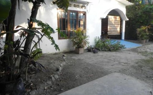 Dili Homestay in Dili, East Timor from 150$, photos, reviews - zenhotels.com hotel front
