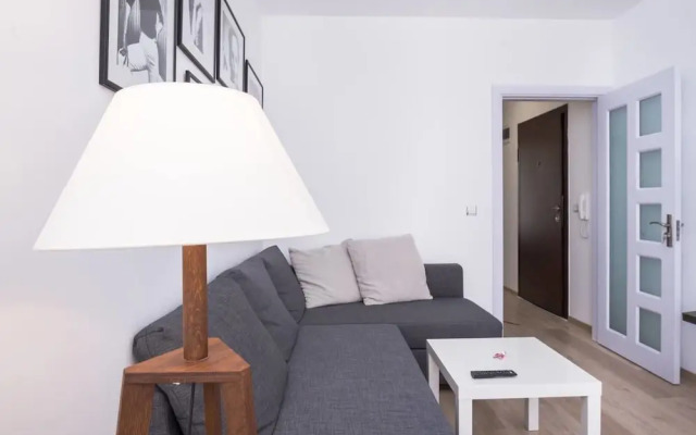 FM Deluxe 1-BDR Apartment - Cinecitta