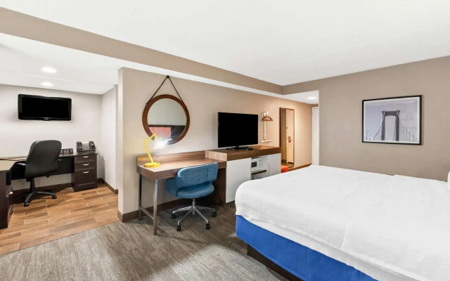 Hampton Inn Pennsville