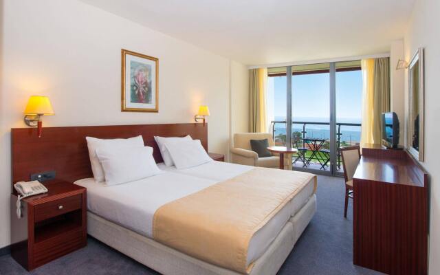 Отель Iberostar Bellevue - All Inclusive Черногория, Будва - 12 отзывов об отеле, цены и фото номеров - забронировать отель Iberostar Bellevue - All Inclusive онлайн комната для гостей