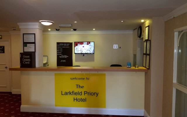 Larkfield Priory Hotel & Restaurant 1