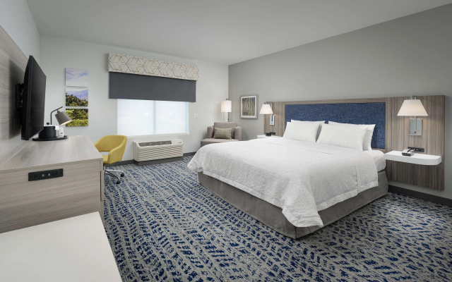 Hampton Inn Ashland City, TN