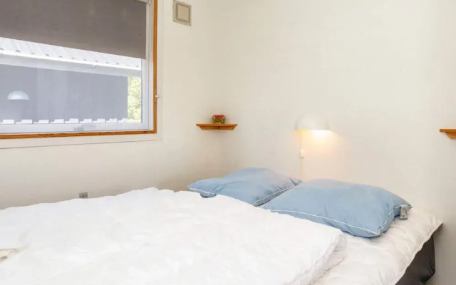 6 Person Holiday Home in Roslev